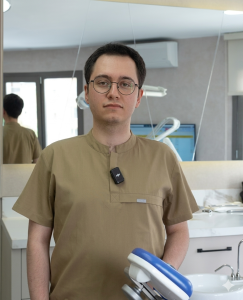 Uzman Diş Hekimi Hüseyin Akif Samancı